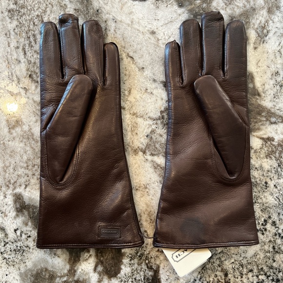 Coach Leather women’s shearling lined (soft lambs wool) gloves - Picture 5 of 6